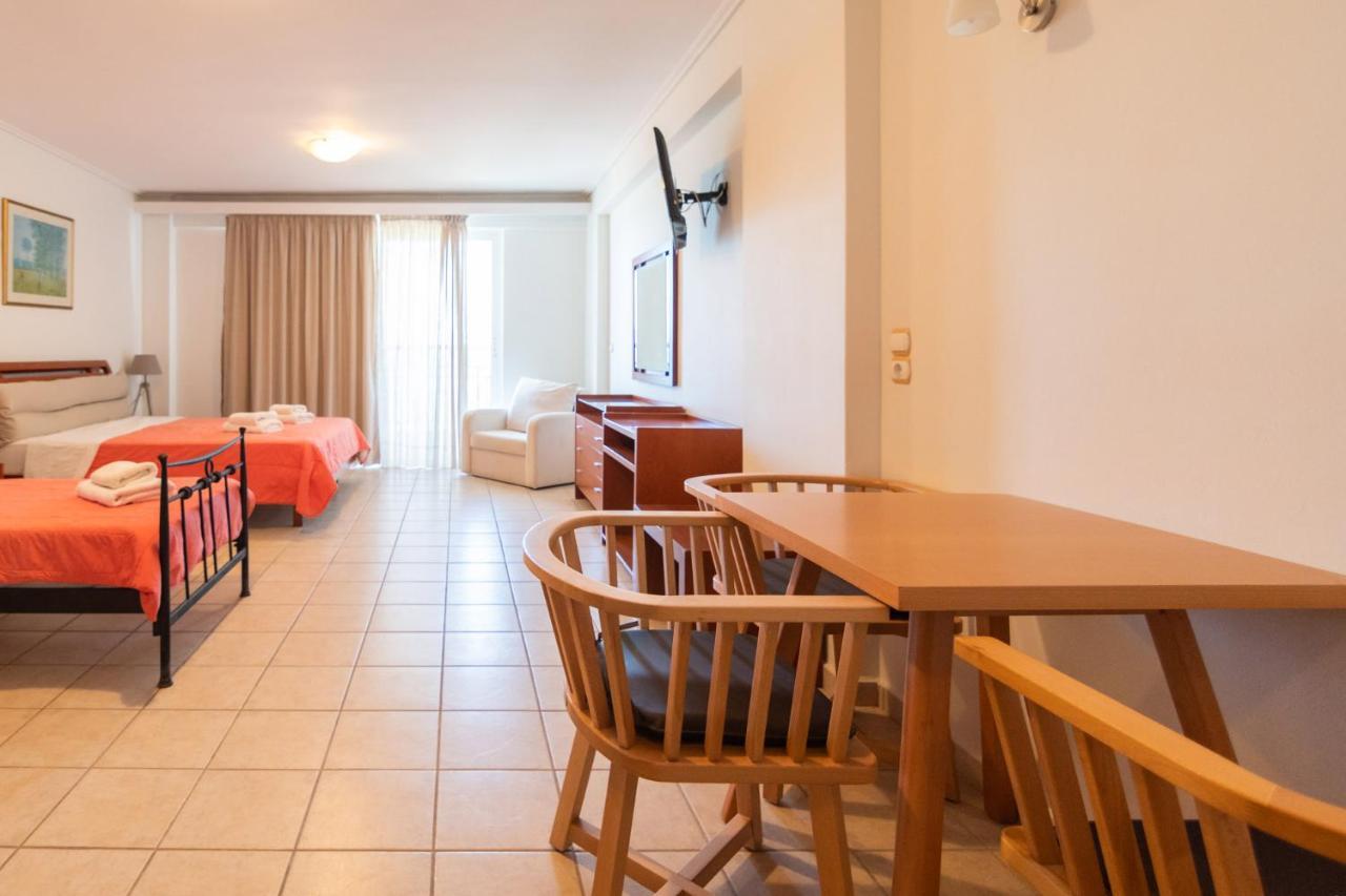 Hotel Grand Nefeli Vassiliki Esterno foto